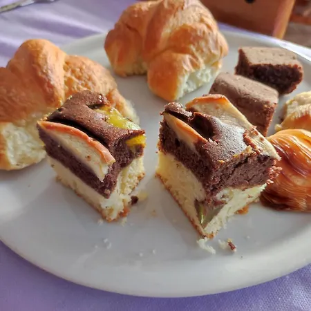 Отель Bernardina Форио