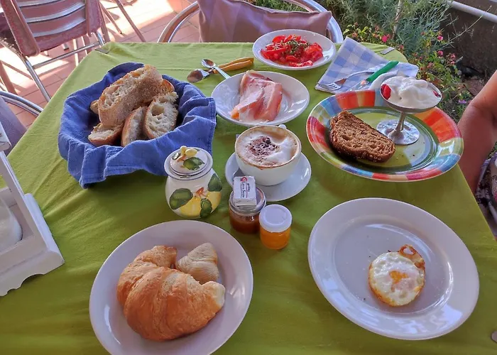 Bernardina מלון 2*