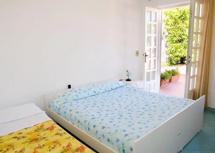 מלון Bernardina 2*