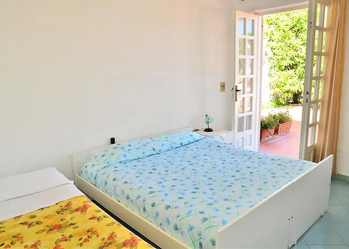 מלון Bernardina 2*